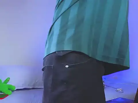 Snapshot of samevansx_ chatting on 11/28/25, 04:09 samevansx online show from 11/28/25, 04:09