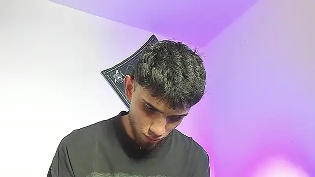 samevansx  online show from 05/17/26, 06:04