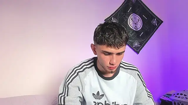 samevansx  online show from 06/03/26, 01:46