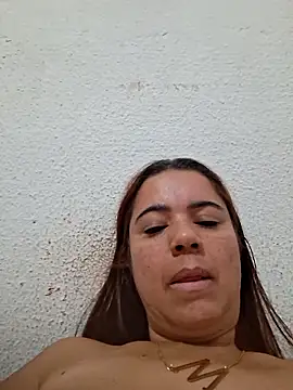 Snapshot of Carnudao chatting on 09/17/25, 03:35 Carnudao online show from 09/17/25, 03:35