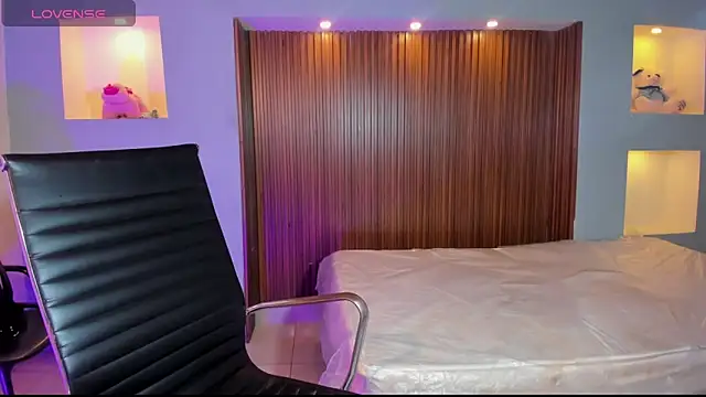 ZaraBlaze5 online show from 09/13/25, 03:34