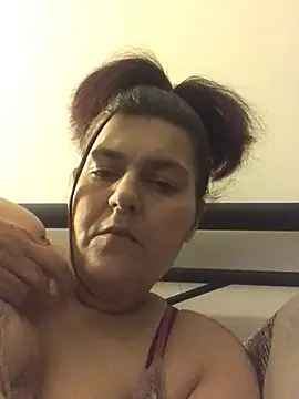 Snapshot of Curvy-Essex-Milf chatting on 03/09/25, 11:25 Curvy-Essex-Milf online show from 03/09/25, 11:25