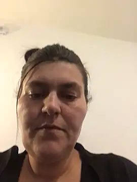 Snapshot of Curvy-Essex-Milf chatting on 03/19/25, 11:57 Curvy-Essex-Milf online show from 03/19/25, 11:57
