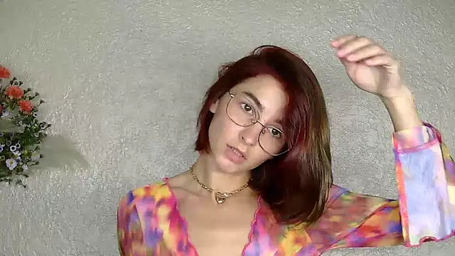 Snapshot of luna_Gharming chatting on 10/01/25, 07:14 luna Gharming online show from 10/01/25, 07:14