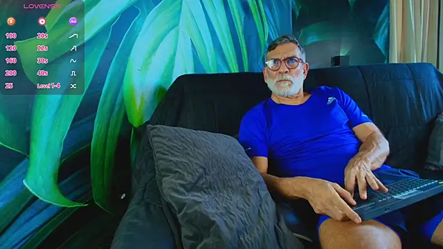 LukeCrews online show from 09/17/25, 07:15