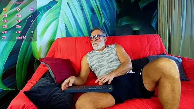 LukeCrews online show from 09/23/25, 07:17