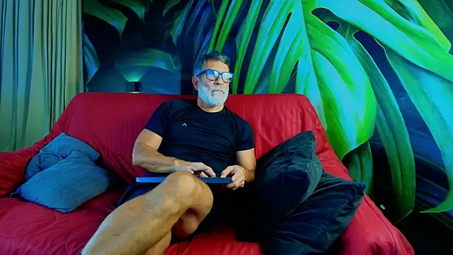 LukeCrews online show from 09/30/25, 07:19