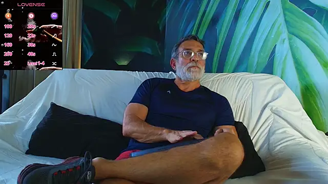 LukeCrews online show from 10/22/25, 07:24