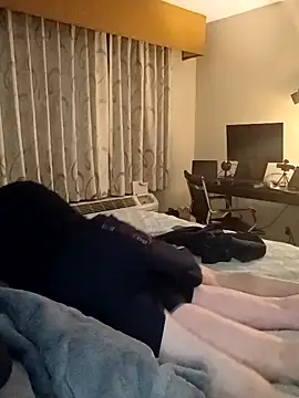 KITTYBOOBOOFUXX online show from 11/24/25, 04:01