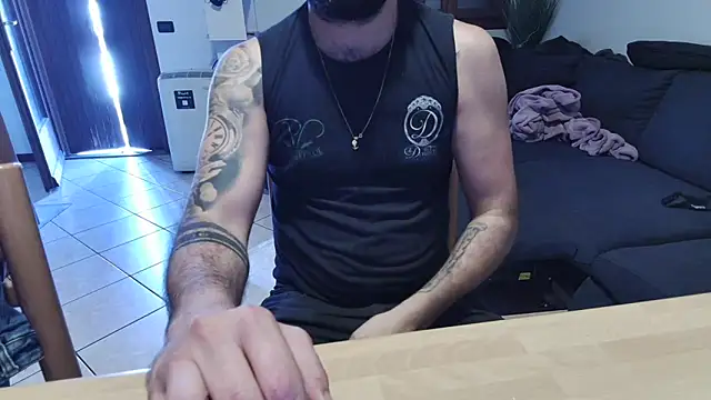 Snapshot of maialinofriuli chatting on 09/25/25, 01:59 maialinofriuli online show from 09/25/25, 01:59