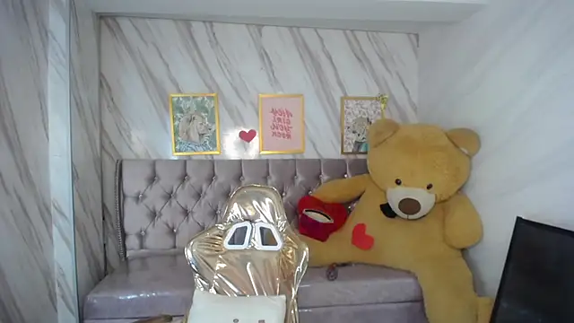Snapshot of _wendy_b chatting on 03/12/25, 07:49 wendy b online show from 03/12/25, 07:49