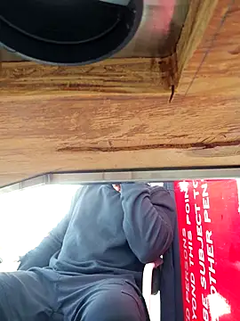 Snapshot of Gotabodiee chatting on 10/28/25, 01:36 Gotabodiee online show from 10/28/25, 01:36