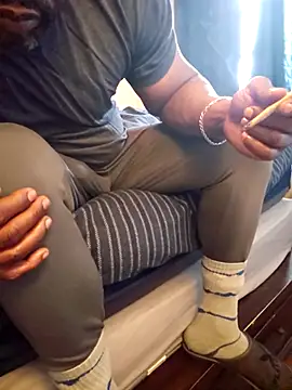 Snapshot of Gotabodiee chatting on 11/22/25, 03:55 Gotabodiee online show from 11/22/25, 03:55