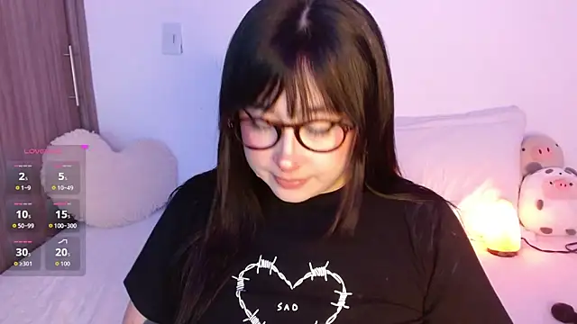 Snapshot of Oliviargf chatting on 12/14/25, 11:42 Oliviargf online show from 12/14/25, 11:42