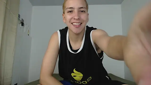 Your favorite ftm  online show from 09/21/25, 08:27