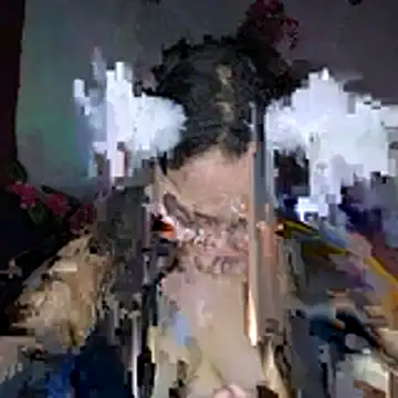 Snapshot of esmeralda_jadees chatting on 11/15/25, 08:27 esmeralda jadees online show from 11/15/25, 08:27