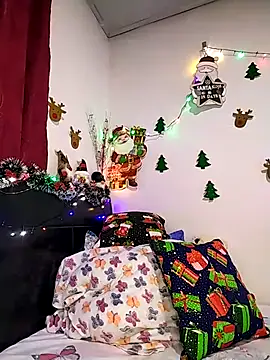 Snapshot of esmeralda_jadees chatting on 11/26/25, 09:27 esmeralda jadees online show from 11/26/25, 09:27