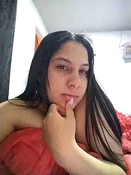 Snapshot of esmeralda_jadees chatting on 11/29/25, 12:52 esmeralda jadees online show from 11/29/25, 12:52