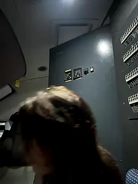 Alicedream5 online show from 10/01/25, 03:45