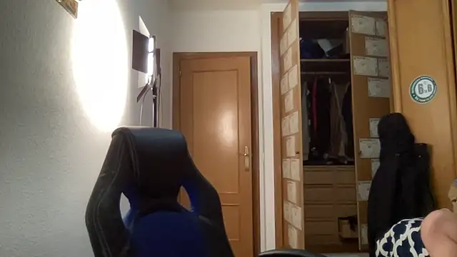 Snapshot of Martinassy chatting on 03/12/25, 11:09 Martinassy online show from 03/12/25, 11:09