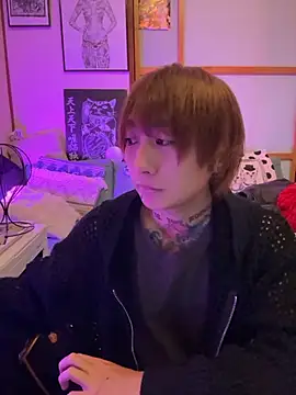 Snapshot of ryokunero chatting on 09/19/25, 06:37 ryokunero online show from 09/19/25, 06:37