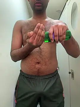 Snapshot of MIRTHICK2002 chatting on 10/07/25, 08:55 MIRTHICK2002 online show from 10/07/25, 08:55