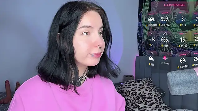 Snapshot of yourvodka chatting on 11/26/25, 01:50 yourvodka online show from 11/26/25, 01:50