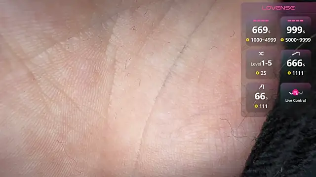 Snapshot of yourvodka chatting on 11/26/25, 11:39 yourvodka online show from 11/26/25, 11:39