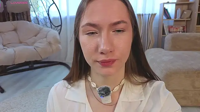 Kira mindnes online show from 12/16/25, 07:24