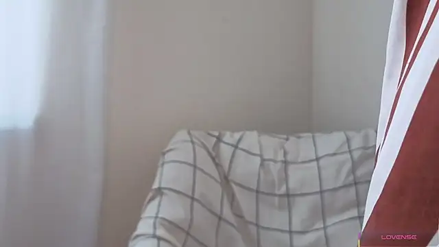 Kira mindnes online show from 07/11/26, 06:16