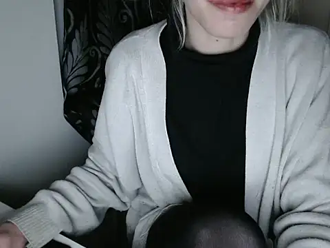 ElssaRush online show from 03/19/25, 12:37