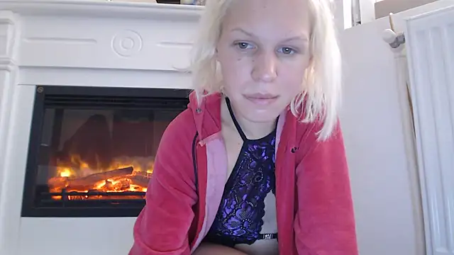 ElssaRush online show from 10/18/25, 10:49