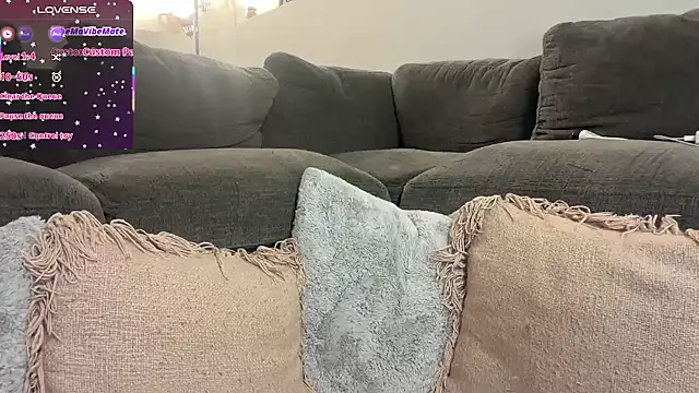 Snapshot of krystenxox chatting on 10/17/25, 11:13 krystenxox online show from 10/17/25, 11:13