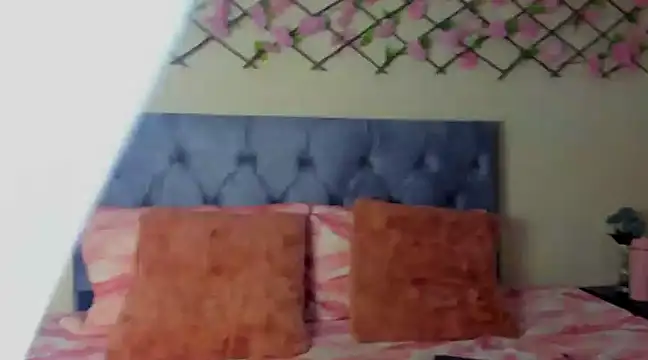 alondragomez   online show from 03/08/25, 06:37