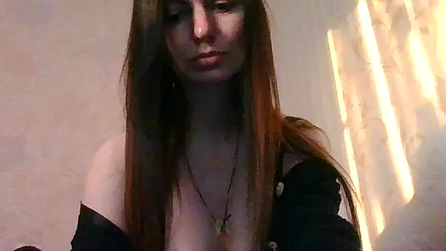 Snapshot of AliseWats chatting on 09/20/25, 03:46 AliseWats online show from 09/20/25, 03:46