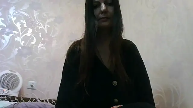 Snapshot of AliseWats chatting on 10/26/25, 02:56 AliseWats online show from 10/26/25, 02:56