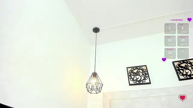 Snapshot of Lola_Blondie chatting on 03/12/25, 11:53 Lola Blondie online show from 03/12/25, 11:53