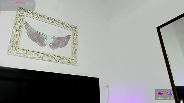 Snapshot of Lola_Blondie chatting on 09/12/25, 12:16 Lola Blondie online show from 09/12/25, 12:16