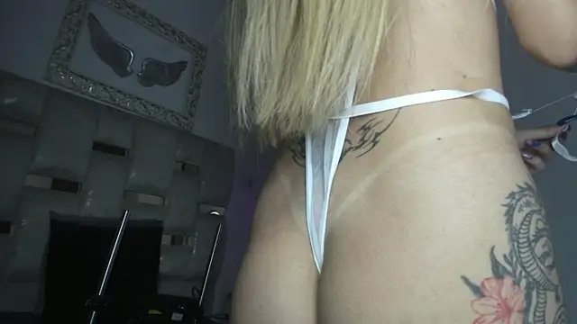 Lola Blondie online show from 06/09/26, 11:55
