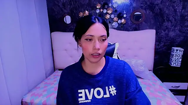  LiilyWong online show from 09/20/25, 04:57