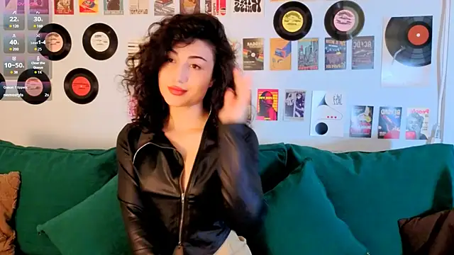 Maya Rogerss online show from 07/28/26, 03:21