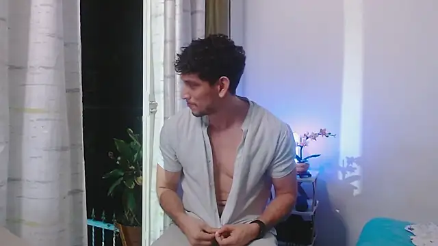 chicoinhibido online show from 06/11/26, 04:21
