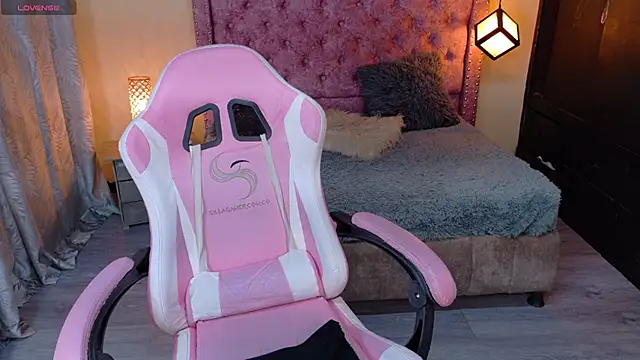 sweet  thang online show from 10/23/25, 04:34