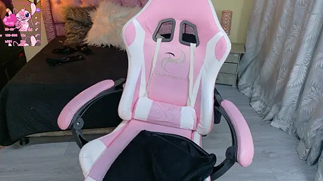 Snapshot of sweet__thang chatting on 11/06/25, 05:08 sweet thang online show from 11/06/25, 05:08