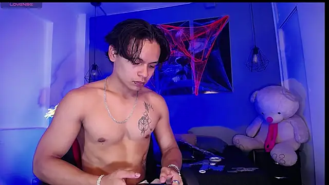 Snapshot of Draco_collins chatting on 10/22/25, 08:30 Draco collins online show from 10/22/25, 08:30