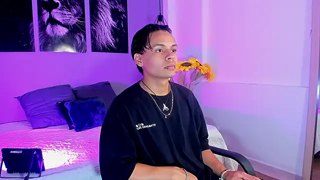 Snapshot of Draco_collins chatting on 11/22/25, 08:30 Draco collins online show from 11/22/25, 08:30