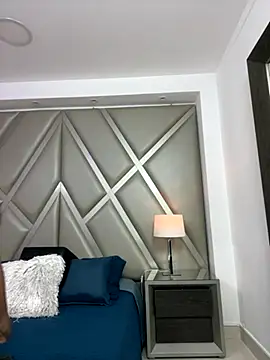 Snapshot of AlesiaCooper chatting on 11/26/25, 08:10 AlesiaCooper online show from 11/26/25, 08:10