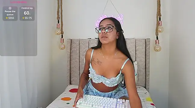 sofi grisaless online show from 03/20/25, 09:26