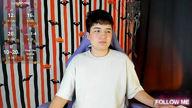 Snapshot of emma_cute7 chatting on 10/21/25, 05:19 emma cute7 online show from 10/21/25, 05:19