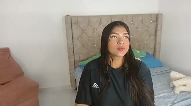 zoe cute04 online show from 03/22/25, 04:14